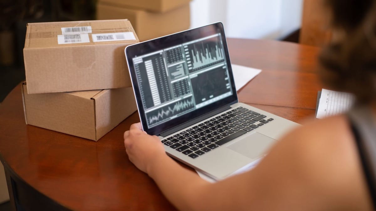 Shopify vs Custom Website: Which Is Right for Your Business in Pakistan?